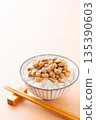 Eat natto rice 135390603