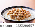 Eat natto rice 135390657