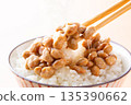 Eat natto rice 135390662
