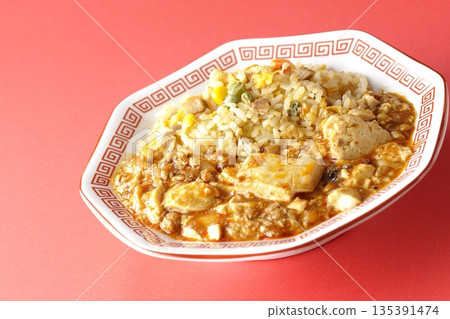 Mapo tofu fried rice with thickened sauce Mapo tofu fried rice with thickened sauce 135391474