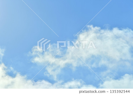藍天白雲自由空間影像（修復照片） 135392544