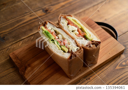 Avocado cream cheese salmon sandwich Avocado cream cheese salmon sandwich 135394061