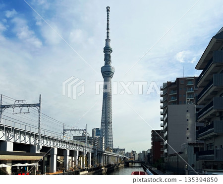 正午的東京晴空塔 正午的東京晴空塔 135394850