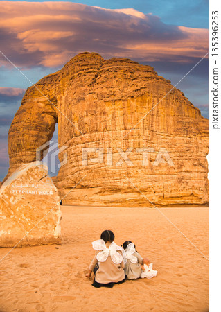 Beautiful sunset view of Elephant Rock in AlUla Beautiful sunset view of Elephant Rock in AlUla 135396253