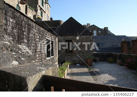 清晨的聖米歇爾山,諾曼底,法國 清晨的聖米歇爾山,諾曼底,法國 135400227