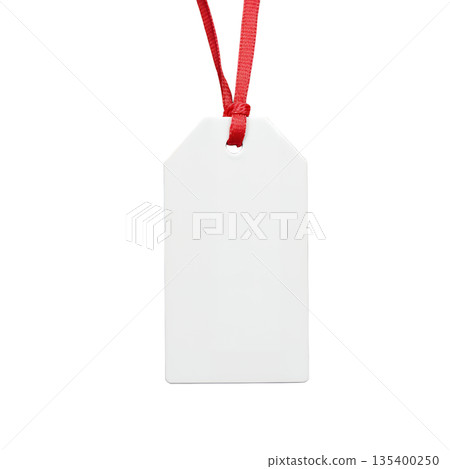 簡單的白色禮品標籤，搭配紅色絲帶 135400250