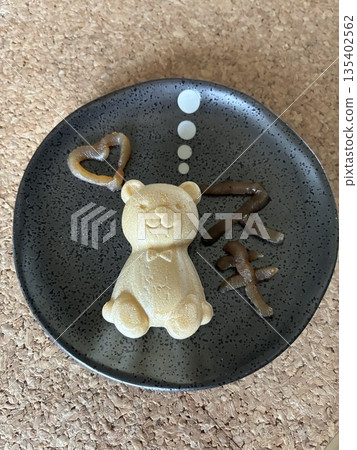 Bear candy 135402562