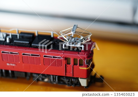 Train model Train model 135403023