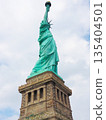 Statue of Liberty, Manhattan, New York, USA 135404501