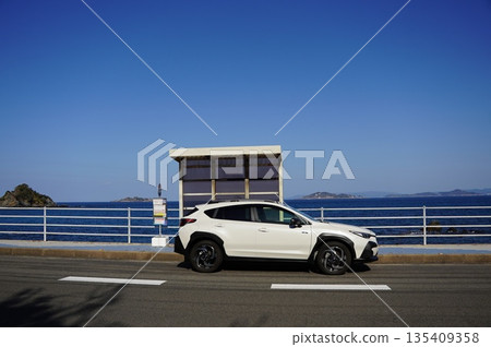car parked along the coast car parked along the coast 135409358