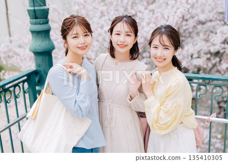 櫻花和三個女人 135410305