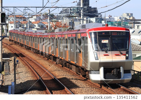 東急大井町線 6000 系列 東急大井町線 6000 系列 135411562