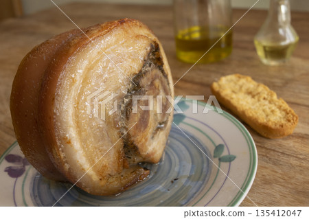 traditional ariccia porchetta traditional ariccia porchetta 135412047