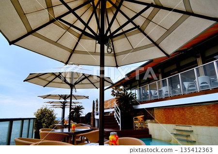 海邊一家時尚咖啡館 135412363