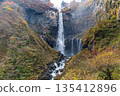 栃木縣日光市中宮寺附近華嚴瀑布的景色 栃木縣日光市中宮寺附近華嚴瀑布的景色 135412896