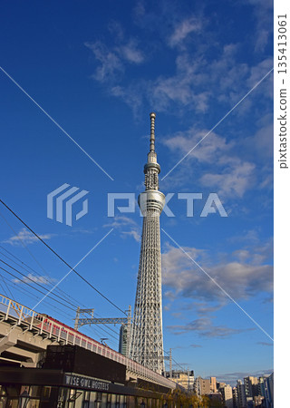 東京天空樹和火車 東京天空樹和火車 135413061