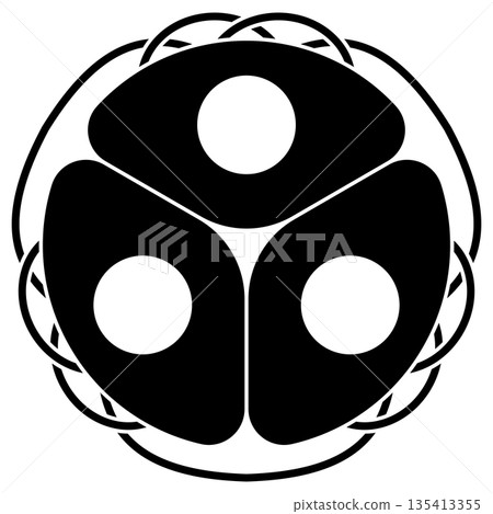 This is the family crest. It is called Mitsujinbasa. This is the family crest. It is called Mitsujinbasa. 135413355