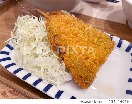 Fried horse mackerel: Crispy fried horse mackerel, a classic side dish fish fry. Fried horse mackerel: Crispy fried horse mackerel, a classic side dish fish fry. 135414086