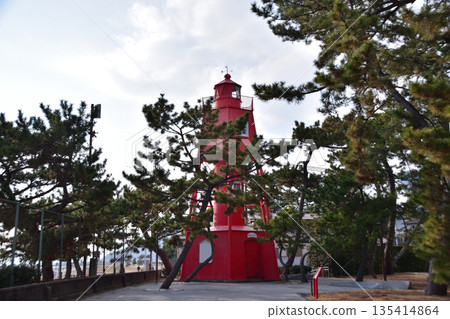 Former Wadamisaki Lighthouse on Suma Coast in Kobe 135414864