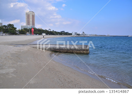 Suma Coast and the former Wadamisaki Lighthouse in Kobe 135414867