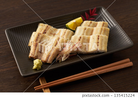 烤鰻魚圖像 135415224
