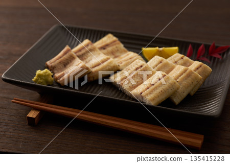 烤鰻魚圖像 135415228