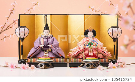 女兒節（人偶節）雛人偶 135415724