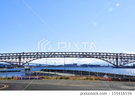 Osaka Minato Bridge_03 135416556