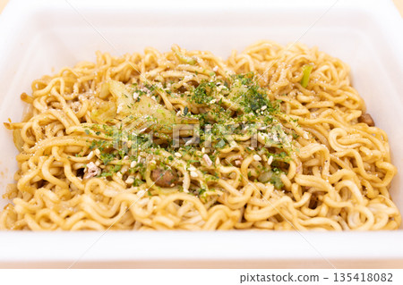 美味的泡麵 135418082