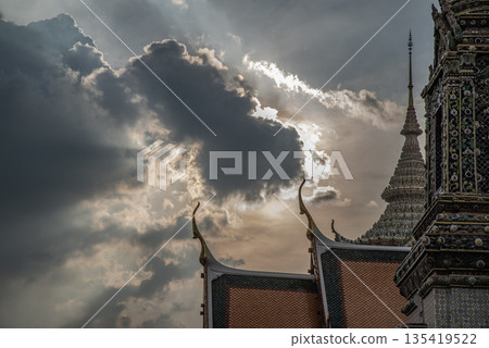 The roof of the Thai temple, along with the gable at the top of the temple roof that receives on beautiful sun. 135419522