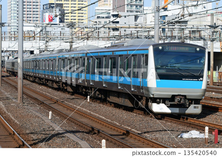 京濱東北線 E233系、1000系、Sai 154型列車組 135420540