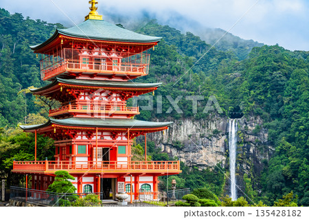Kumano Seiganto-ji Temple Three-story Pagoda and Nachi Falls 135428182