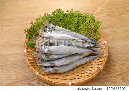 Note: Unheated and uncooked. Shishamo, shishamo, fish, ingredients. 135428802