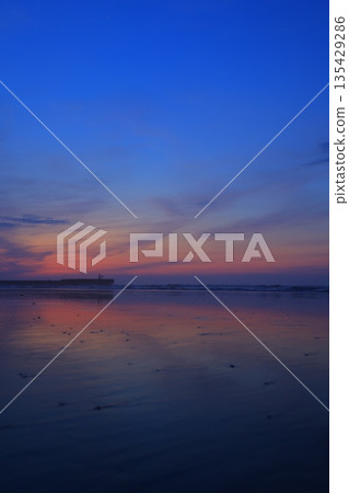 beautiful beach sunrise beautiful beach sunrise 135429286