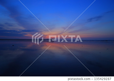 beautiful beach sunrise beautiful beach sunrise 135429287