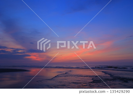 美麗的海灘日出 135429290