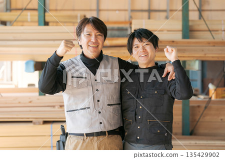 Men working in the construction industry 135429902