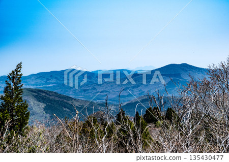 Mount Osorakan in early summer: The Chugoku Mountains seen from the summit 7, Akiota Town, Yamagata County, Hiroshima Prefecture Mount Osorakan in early summer: The Chugoku Mountains seen from the summit 7, Akiota Town, Yamagata County, Hiroshima Prefecture 135430477