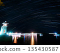 鞅浦的夜景與星軌 135430587