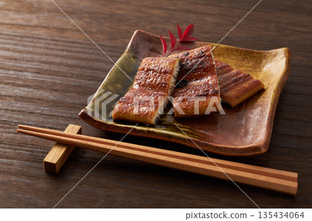 烤鰻魚圖像 烤鰻魚圖像 135434064