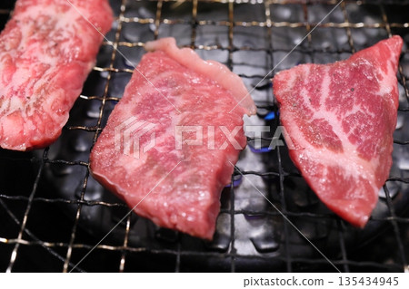 黑毛和牛烤肉（一保）A5 135434945