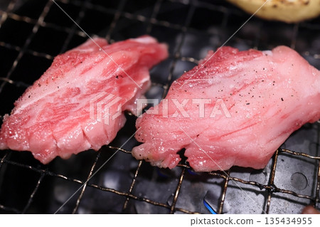 Japanese black beef yakiniku (upper rib) Japanese black beef yakiniku (upper rib) 135434955