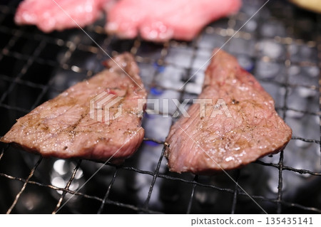 Japanese black beef yakiniku (loin) 135435141