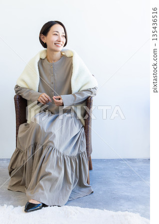 Fashion women 135436516