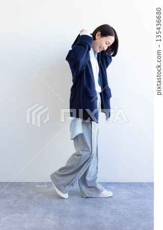 時尚女性 135436680