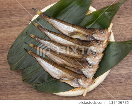 山寧地區沙魚串燒 山寧地區沙魚串燒 135436785
