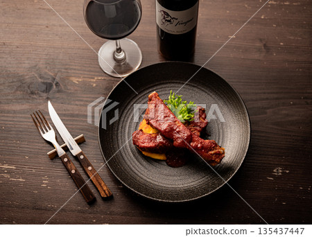 Spare ribs and red wine 135437447