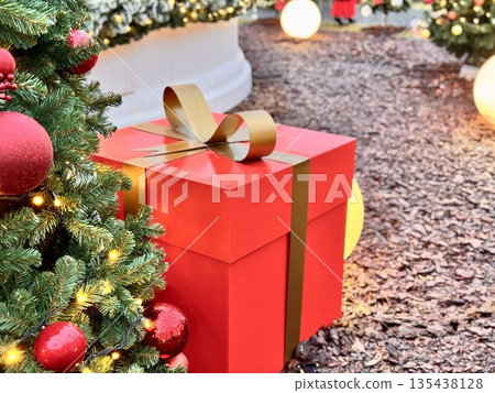 decorative Christmas gift box decorative Christmas gift box 135438128