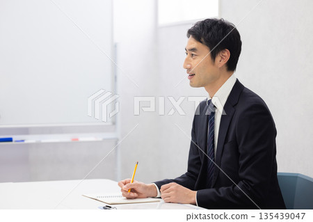 記筆記的商人 135439047