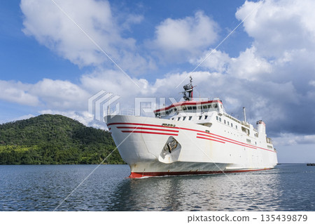 連接隱岐島和大陸的渡輪 135439879